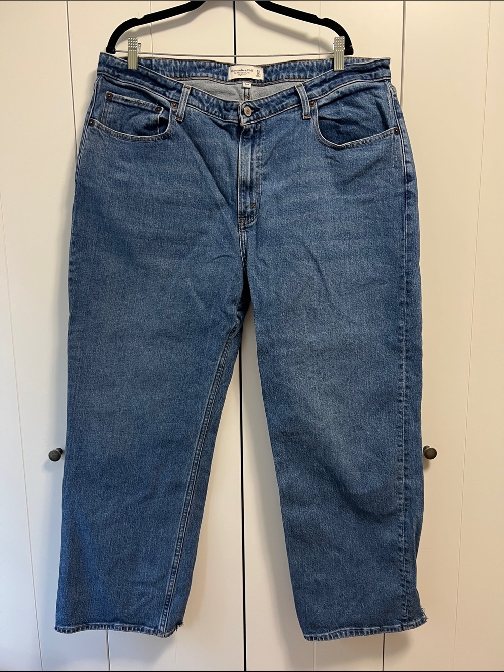 Abercrombie &Fitch curve love jeans size 34 or 18